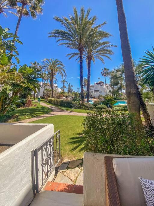 Alcazaba Beach Apartment Estepona Eksteriør bilde